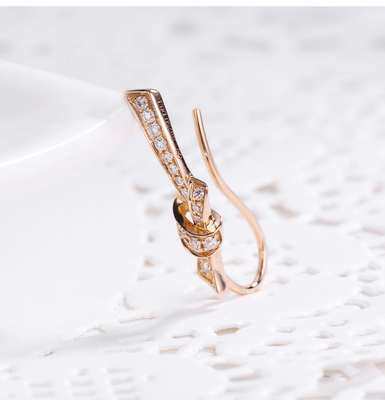 Kolczyki w kształcie węzła z 18-karatowego różowego złota z diamentami 0,20 ct na prezent podczas spotkania weselnego