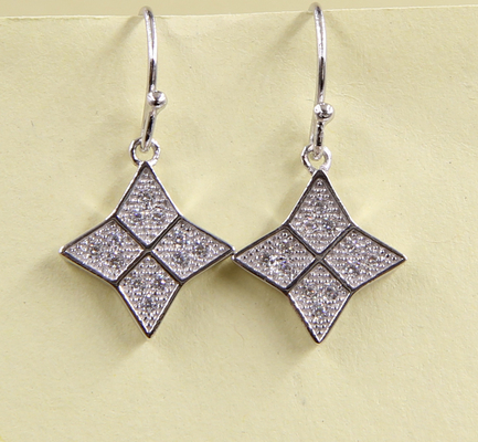 Kolczyk z tańczących kwiatów Elegantny 2-5 gramów Sterling Silver Stud Kolczyki z CZ Kamień dziewczyna sterling srebrne kolczyki Drop