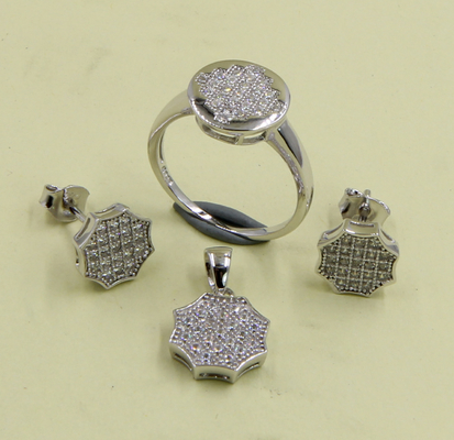 2-5g Owalne 925 Srebro Kubik Zirkonia Stud kolczyki do biżuterii Wytwarzanie kubik zirkonia stud kolczyki srebra szterlowego Cute