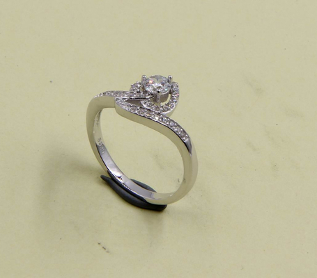 Snake Sparkling Radiant Cut Pear / Oval / Round / Chevron 925 Sterling Silver CZ Pierścienie dla mężczyzn i kobiet Nowoczesne pierścienie srebrne