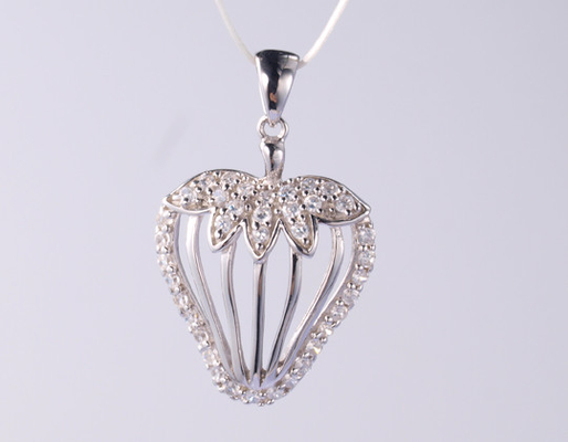 Pear Hollow Geometric 925 Sterling Silver Pendant dla kobiet 925 Silver CZ Pendant Dodaj odrobinę luksusu do swojej kolekcji biżuterii 925 Silver CZ Pendant 925 Silver CZ Pendant Idealny wybór
